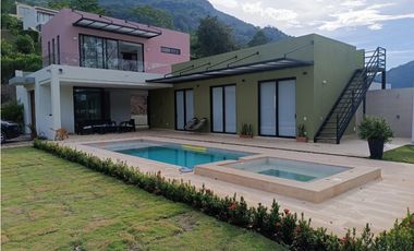 VENDO o ARRIENDO CASA CON PISCINA VILLETA