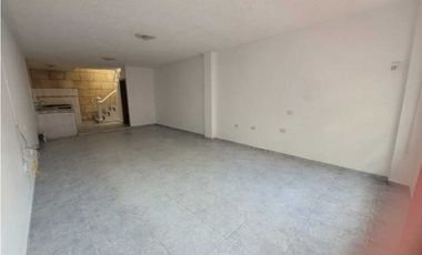 Casa En Barrio Cerca Al Centro De La Mesa
