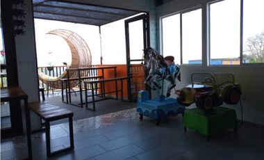 SE VENDE RESTAURANTE EN FUNCIONAMIENTO EN LINDO MUNICIPIO DEL QUINDIO