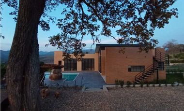 Casa Campestre Nueva en Venta en La Mesa Cundi