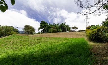 Súper lote en venta en la Tablacita, la Estrella, por la Variante. MGE