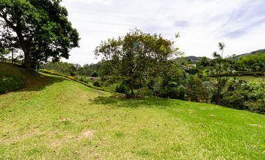 Súper lote en venta en la Tablacita, la Estrella, por la Variante. MGE