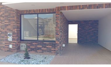Venta de casa moderna en La Ceja, Antioquia
