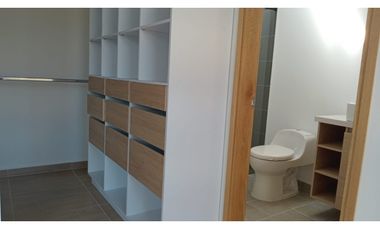Venta de casa moderna en La Ceja, Antioquia