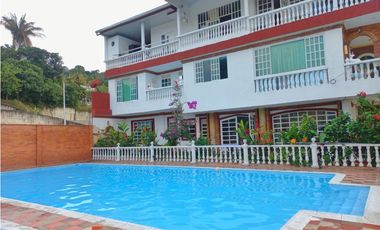 Maat vende Casa en conjunto cerrado-Villeta. 230M2 $550 Millones