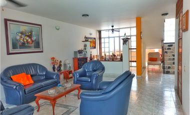 Maat vende Casa en conjunto cerrado-Villeta. 230M2 $550 Millones