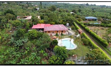 Se Vende Chalet Campestre Altagracia Pereira