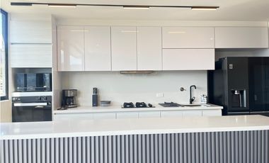 Amoblado Espectacular Apartamento de lujo Poblado - Medellín.