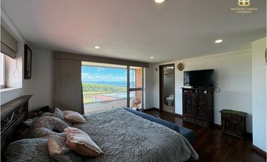 SE VENDE MAGNFICA CASA EN VILLAS DE YERBABUENA