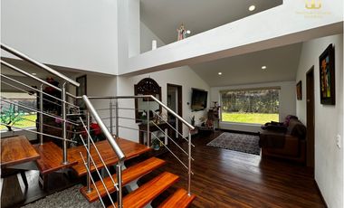 SE VENDE MAGNFICA CASA EN VILLAS DE YERBABUENA