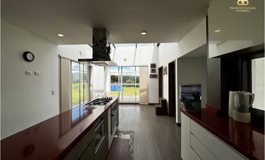 SE VENDE MAGNFICA CASA EN VILLAS DE YERBABUENA