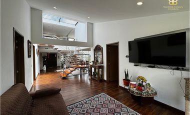 SE VENDE MAGNFICA CASA EN VILLAS DE YERBABUENA