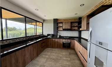 Finca de lujo amoblada en venta - Santa Elena El Cerrito Valle