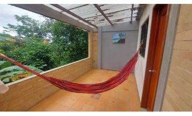 VENTA DE FINCA EN ANOLAIMA CUNDINAMARCA CASA CON LICENCIA