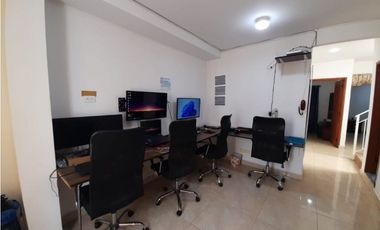 Casa de 2 pisos más terraza en venta Barrio Rincón del Bosque Palmira