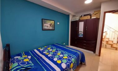 Casa de 2 pisos más terraza en venta Barrio Rincón del Bosque Palmira