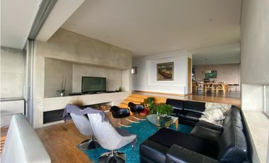 Casa rodeada de verde en El Poblado