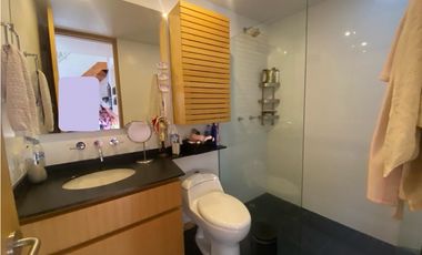 Casa rodeada de verde en El Poblado