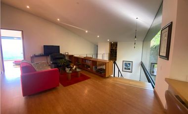 Casa rodeada de verde en El Poblado