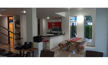 VENDO CASA EN GIRARDOT  (Condominio Casa Loma Campestre)