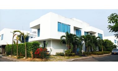 VENDO CASA EN GIRARDOT  (Condominio Casa Loma Campestre)