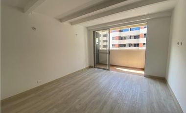 APARTAMENTO EN UNIDAD CERRADA CON ACABADOS EN MARINILLA
