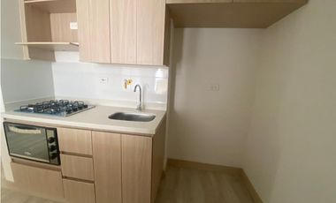 APARTAMENTO EN UNIDAD CERRADA CON ACABADOS EN MARINILLA