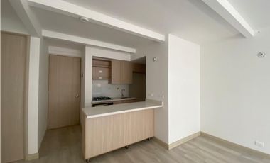 APARTAMENTO EN UNIDAD CERRADA CON ACABADOS EN MARINILLA