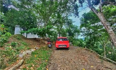 Maat vende Casa Campestre, Rio Dulce - Villeta 1.800m2 $330Millones