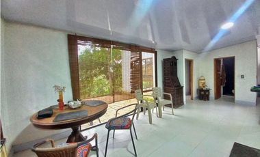 Maat vende Casa Campestre, Rio Dulce - Villeta 1.800m2 $330Millones