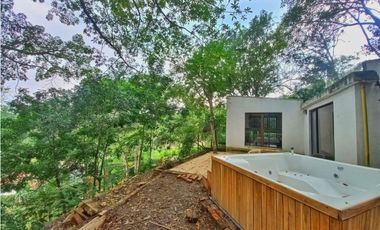 Maat vende Casa Campestre, Rio Dulce - Villeta 1.800m2 $330Millones