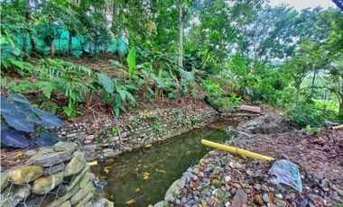 Maat vende Casa Campestre, Rio Dulce - Villeta 1.800m2 $330Millones