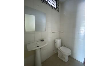 ARRIENDO LOCAL COMERCIAL EDIFICIO SANTA LUCIA