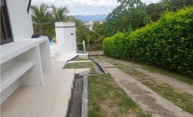 CASA CON PISCINA PRIVADA Y JACUZZI SAN MARCOS POBLADO, RICAURTE
