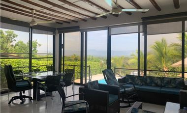 CASA CON PISCINA PRIVADA Y JACUZZI SAN MARCOS POBLADO, RICAURTE