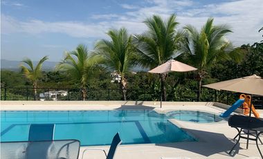 CASA CON PISCINA PRIVADA Y JACUZZI SAN MARCOS POBLADO, RICAURTE