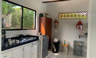 CASA CON PISCINA PRIVADA Y JACUZZI SAN MARCOS POBLADO, RICAURTE