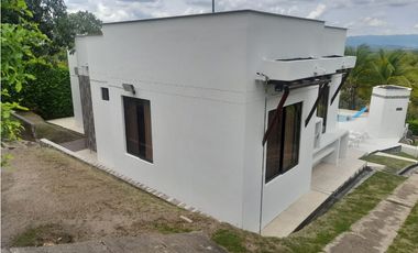 CASA CON PISCINA PRIVADA Y JACUZZI SAN MARCOS POBLADO, RICAURTE