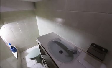 Casa de tres pisos en venta y permuta Barrio El Bosque Palmira Valle