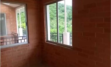 Apartamento En Obra Gris En San Joaquín La Mesa