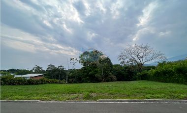 Se vende lote en condominio campestre en Restrepo, Meta