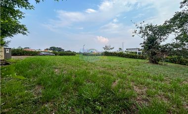 Se vende lote en condominio campestre en Restrepo, Meta