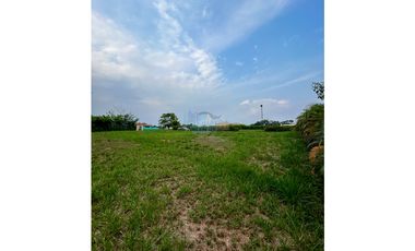 Se vende lote en condominio campestre en Restrepo, Meta