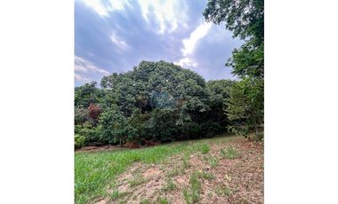 Se vende lote en condominio campestre en Restrepo, Meta