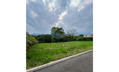 Se vende lote en condominio campestre en Restrepo, Meta