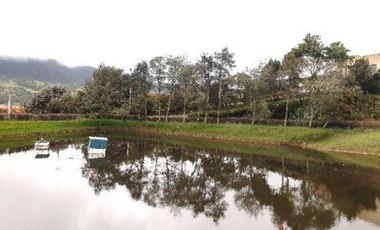 La Calera Excelente Casa Campestre con Zonas Húmedas