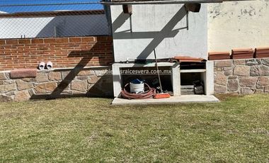 CASA EN RENTA EN TEQUISQUIAPAN, EN RESIDENCIAL VIÑEDOS AHILET