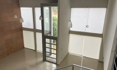 CASA EN VENTA EN CERRADA EN LOMAS DEL RIO