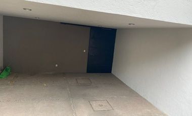 CASA EN VENTA EN CERRADA EN LOMAS DEL RIO