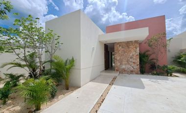 Casa en venta UN PISO con 2 recámaras en Conkal norte de Mérida